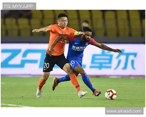 赛后分析:重庆足球队与武汉足球队的速度对决全景回顾 赛后分析:重庆足球队与武汉足球队的速度对决全景回顾